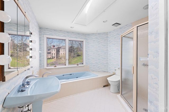 301 Wanoka Woods Drive, Terrace Park, OH 45174