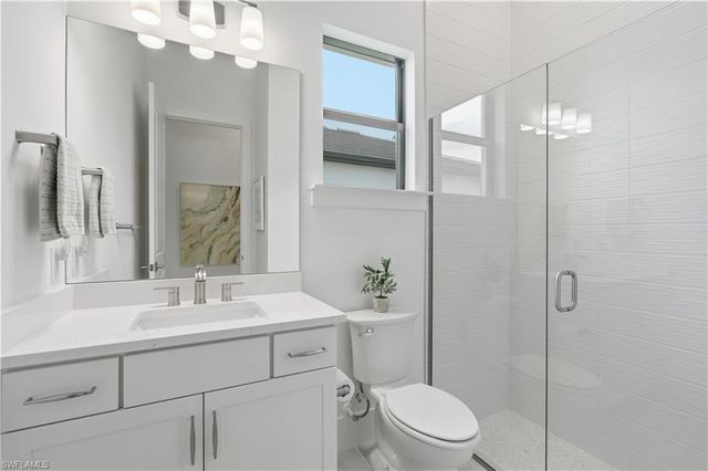 1825 Verada CT, Naples, FL 34120