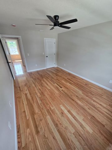 68 Homestead Ave, Springfield, MA 01151