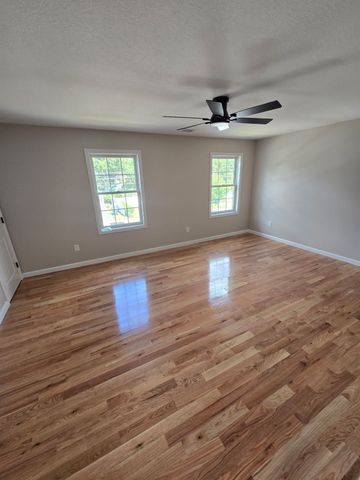 68 Homestead Ave, Springfield, MA 01151