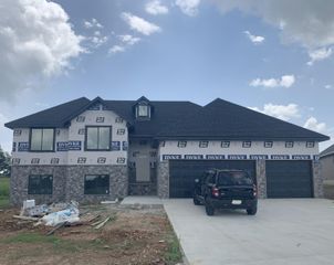 3038 East Heritage Street, Republic, MO 65738