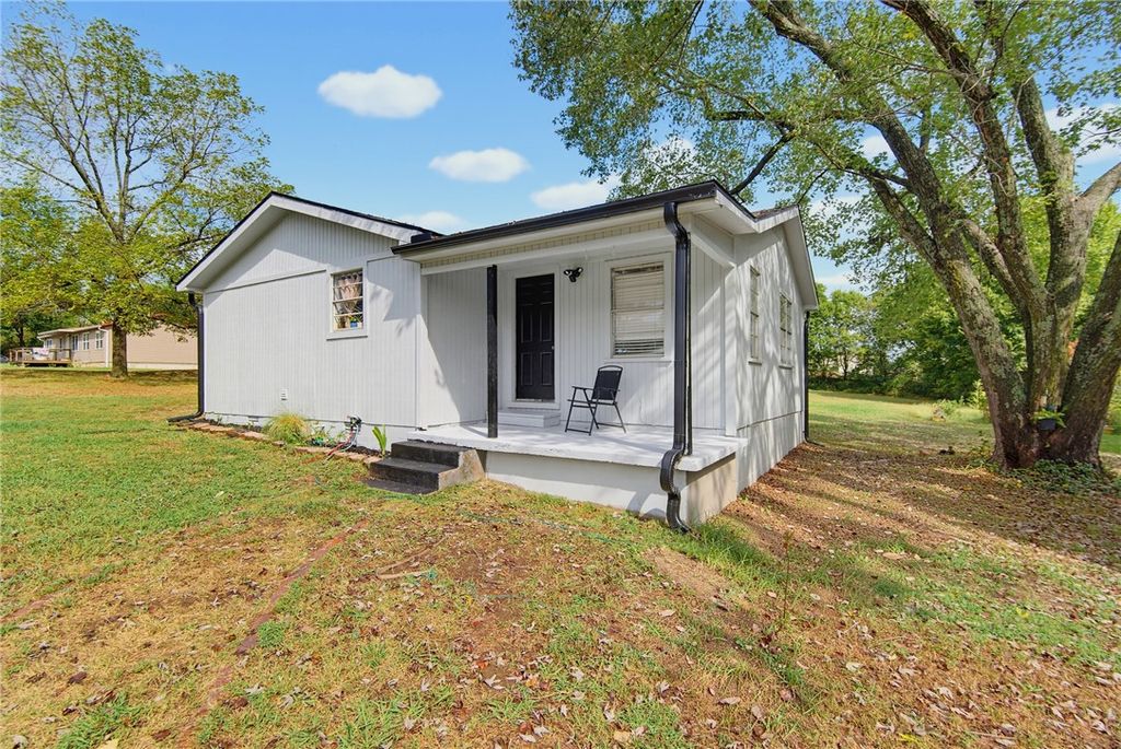 290 Hattabaugh Drive, Elkins, AR 72727