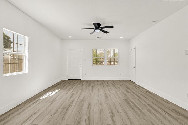 7926 Hudson Street, Houston, TX 77012