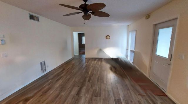 234 Pine Hov D-1, Greenacres, FL 33463
