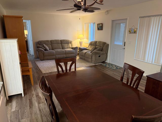 234 Pine Hov D-1, Greenacres, FL 33463