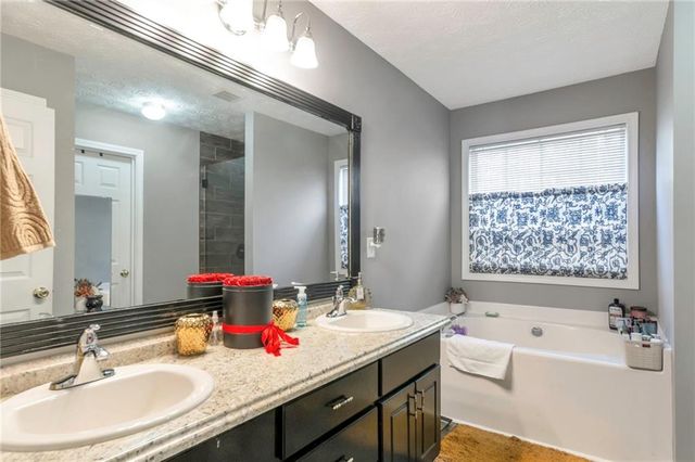 35 Blue Jay Drive, Covington, GA 30016