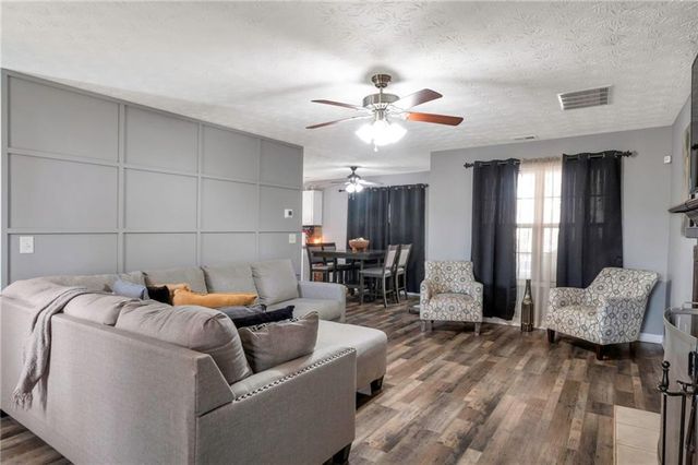 35 Blue Jay Drive, Covington, GA 30016