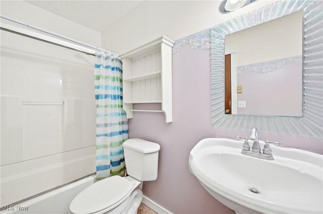 128 Bears Den Road, Leetonia, OH 44431