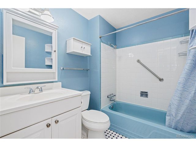 5876 W Canyon Ave, Littleton, CO 80128