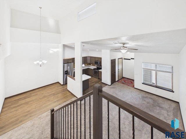 5919 S Bounty Pl Place, Sioux Falls, SD 57108