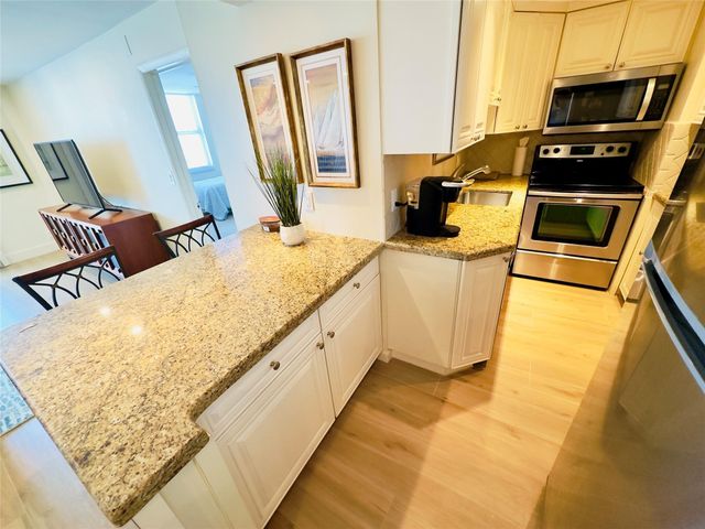 1 Las Olas Circle 513, Fort Lauderdale, FL 33316