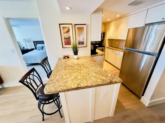 1 Las Olas Circle 513, Fort Lauderdale, FL 33316