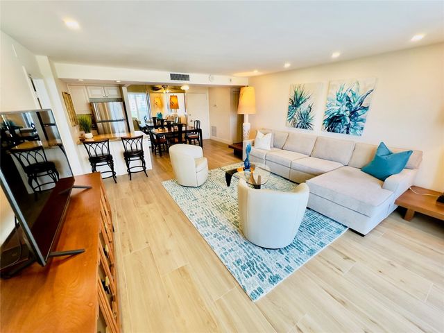 1 Las Olas Circle 513, Fort Lauderdale, FL 33316