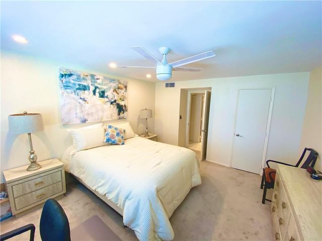 1 Las Olas Circle 513, Fort Lauderdale, FL 33316