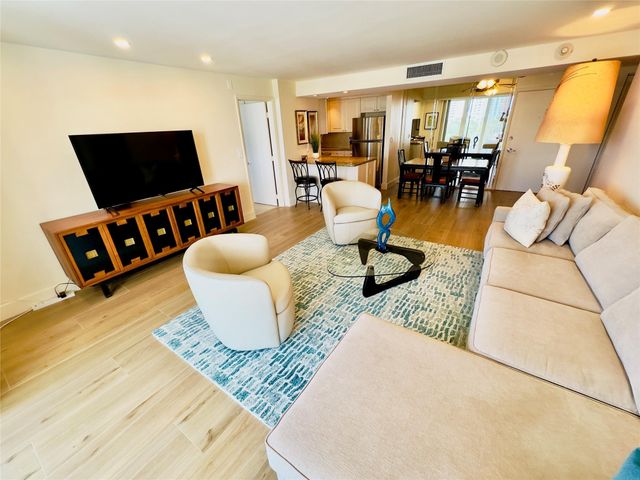 1 Las Olas Circle 513, Fort Lauderdale, FL 33316