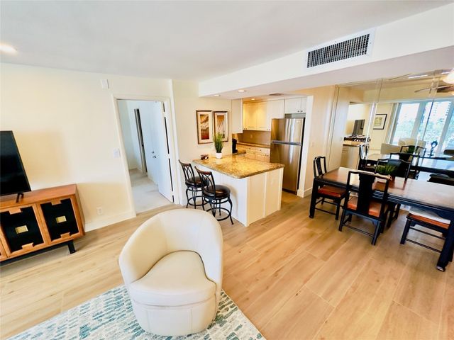 1 Las Olas Circle 513, Fort Lauderdale, FL 33316