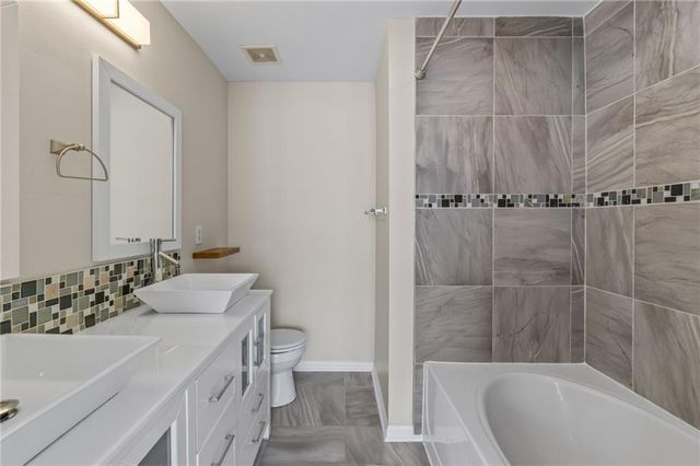 2215 Kilmington Square, Alpharetta, GA 30009