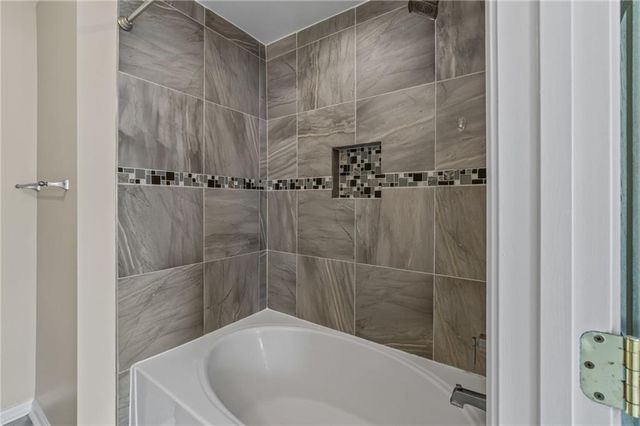 2215 Kilmington Square, Alpharetta, GA 30009