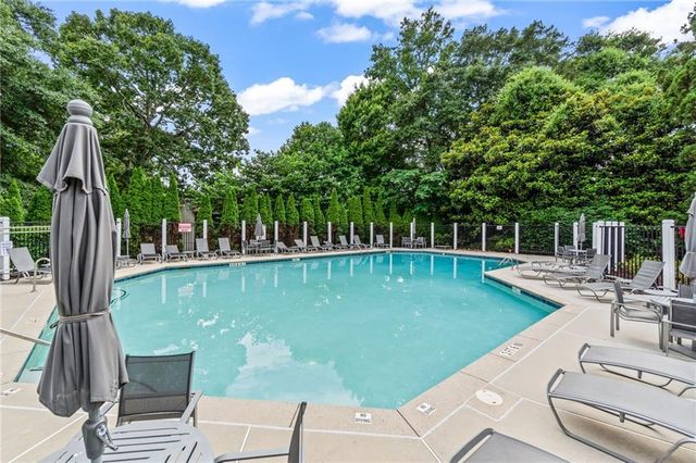 2215 Kilmington Square, Alpharetta, GA 30009