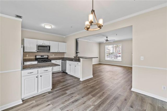 2215 Kilmington Square, Alpharetta, GA 30009