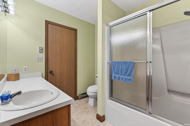 709B Arcadia Court, Kendallville, IN 46755