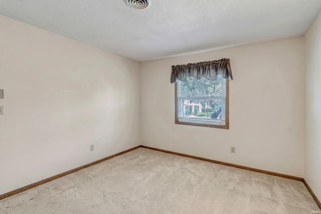 709B Arcadia Court, Kendallville, IN 46755