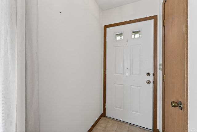 709B Arcadia Court, Kendallville, IN 46755