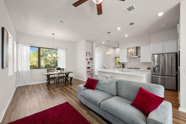 5315 La Crosse Ave 1, Austin, TX 78739