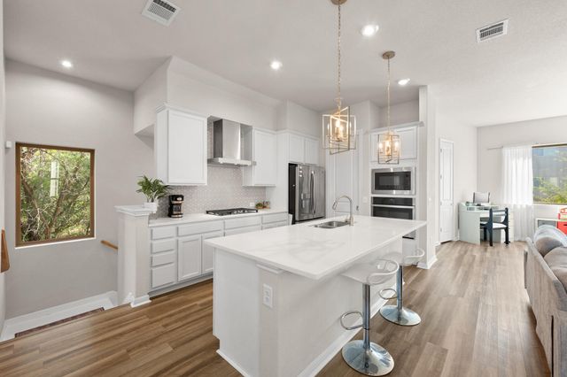 5315 La Crosse Ave 1, Austin, TX 78739