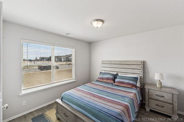 12504 N 132nd East Avenue, Collinsville, OK 74055