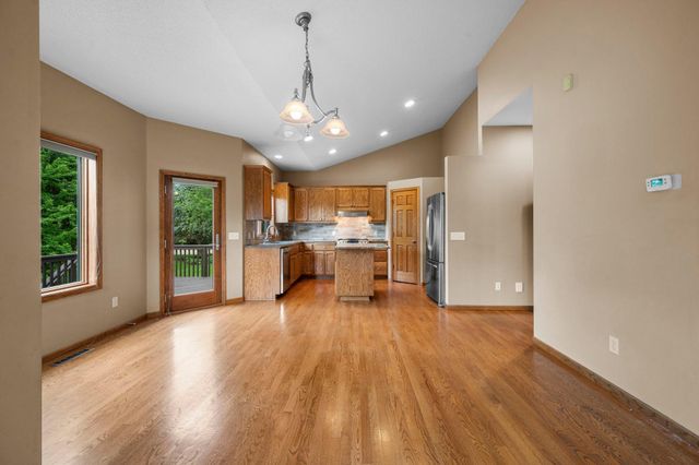 3878 Arlington Drive, Woodbury, MN 55129
