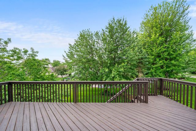 3878 Arlington Drive, Woodbury, MN 55129