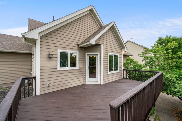 3878 Arlington Drive, Woodbury, MN 55129