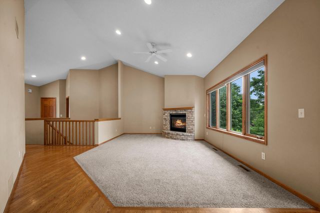 3878 Arlington Drive, Woodbury, MN 55129