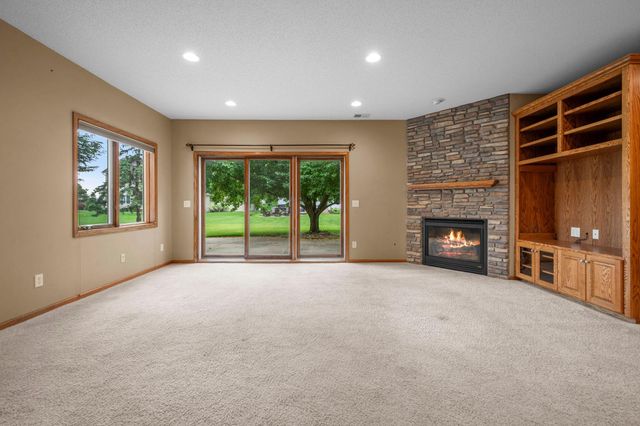 3878 Arlington Drive, Woodbury, MN 55129