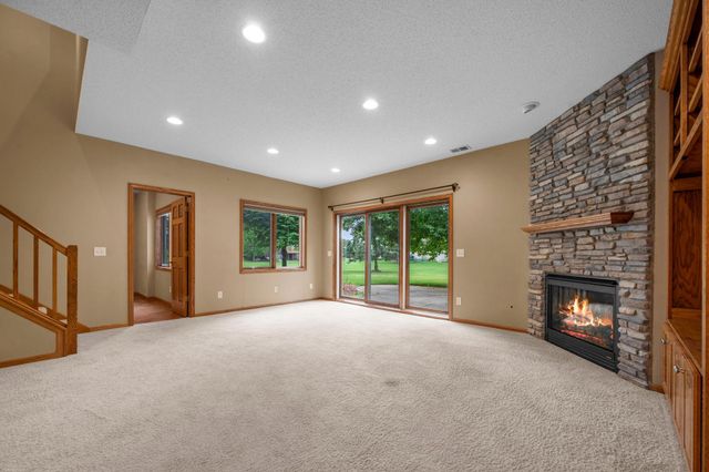 3878 Arlington Drive, Woodbury, MN 55129