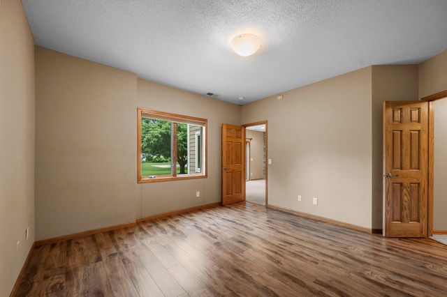 3878 Arlington Drive, Woodbury, MN 55129