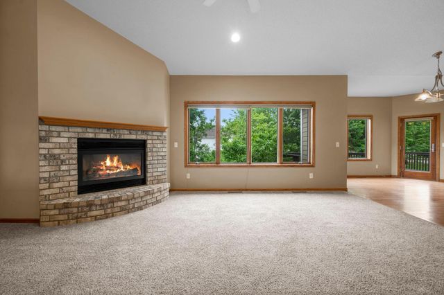 3878 Arlington Drive, Woodbury, MN 55129
