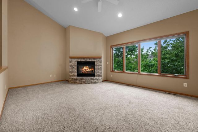 3878 Arlington Drive, Woodbury, MN 55129