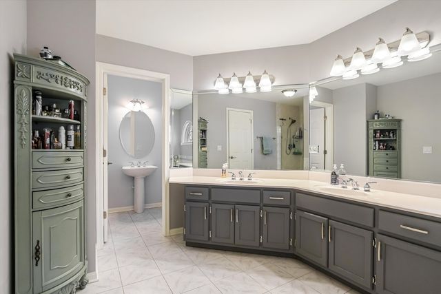 4647 N Thatcher Avenue, Norridge, IL 60706