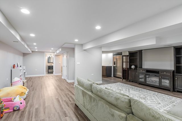 4647 N Thatcher Avenue, Norridge, IL 60706