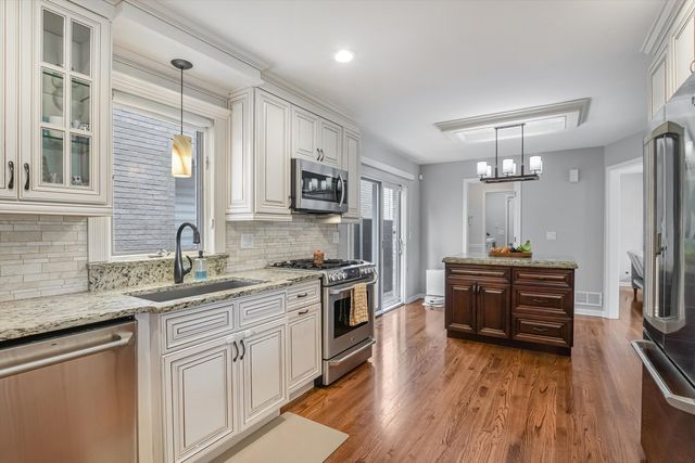 4647 N Thatcher Avenue, Norridge, IL 60706