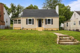 404 JAMES AVE, Waynesboro, VA 22980