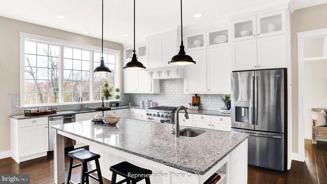 127 QUINN DR, Lebanon, PA 17042