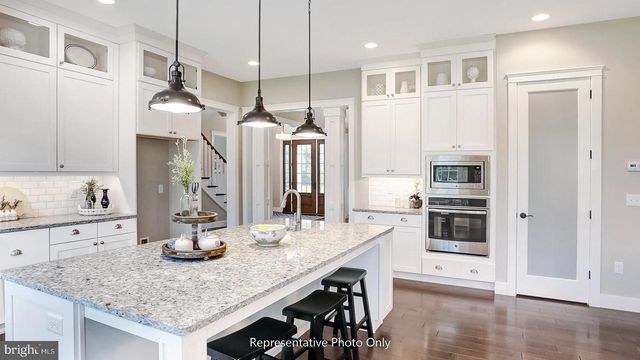 127 QUINN DR, Lebanon, PA 17042