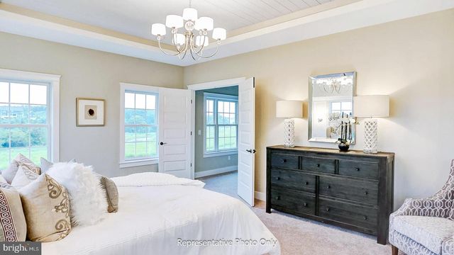 127 QUINN DR, Lebanon, PA 17042
