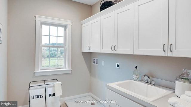 127 QUINN DR, Lebanon, PA 17042