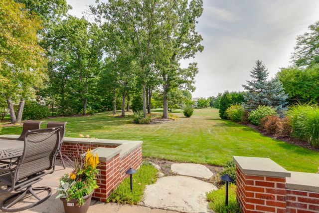 5760 Churchill Lane, Libertyville, IL 60048