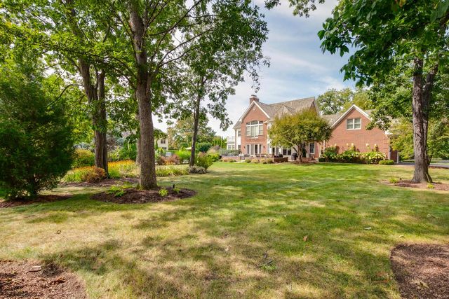 5760 Churchill Lane, Libertyville, IL 60048