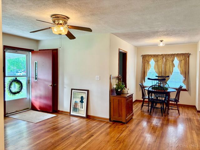1811 Lois Lane, Goshen Twp, OH 45122